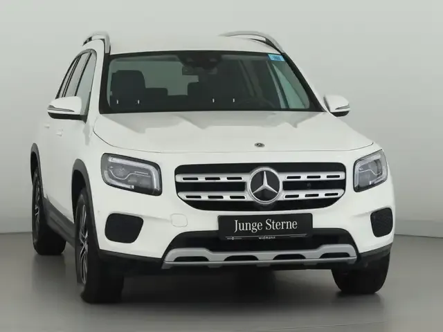 Mercedes-Benz GLB 220
