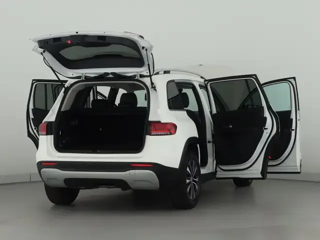 Mercedes-Benz GLB 220