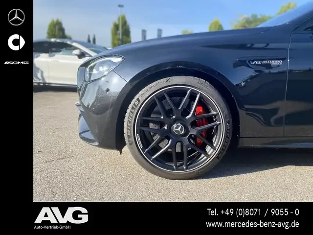 Mercedes-Benz E 63 AMG