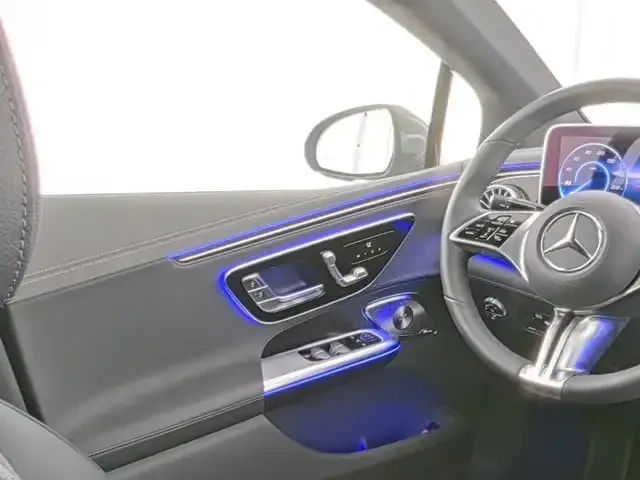 Mercedes-Benz EQE 300