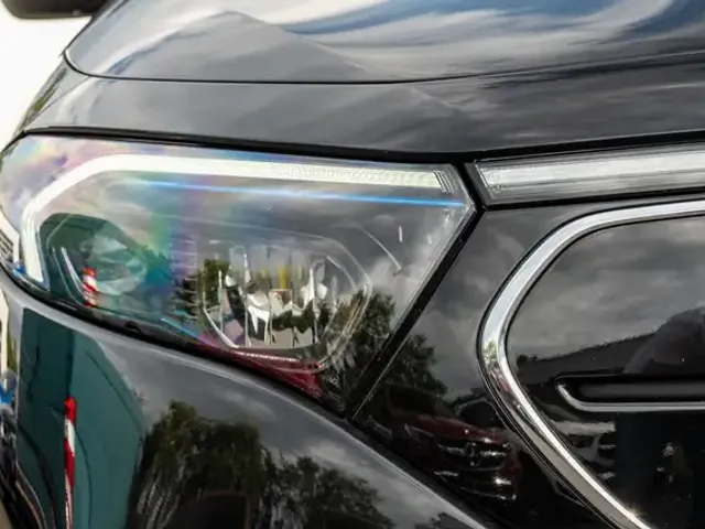 Mercedes-Benz EQA 300