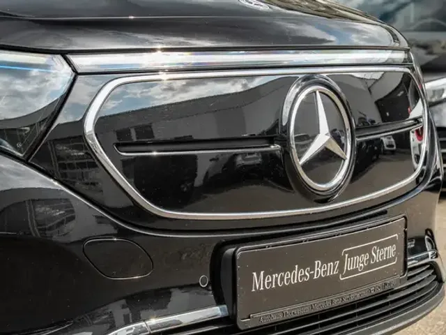 Mercedes-Benz EQA 300