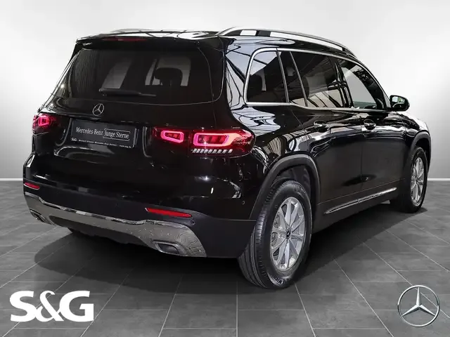Mercedes-Benz GLB 180