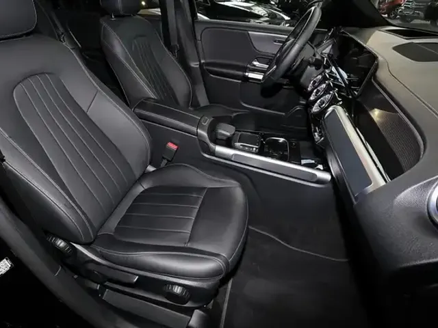 Mercedes-Benz GLB 180
