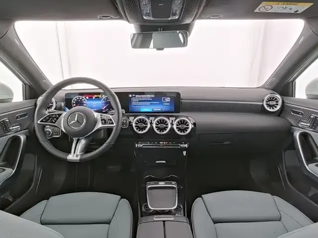 Mercedes-Benz A 220