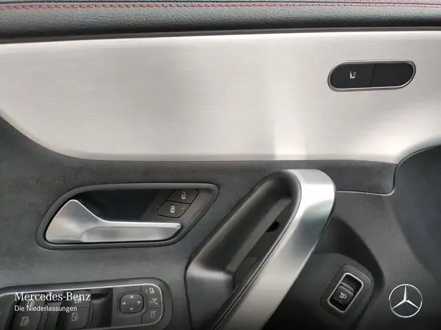 Mercedes-Benz CLA 35 AMG