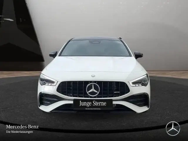 Mercedes-Benz CLA 35 AMG