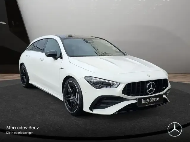 Mercedes-Benz CLA 35 AMG