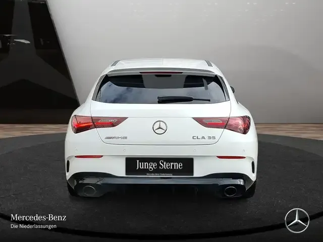 Mercedes-Benz CLA 35 AMG