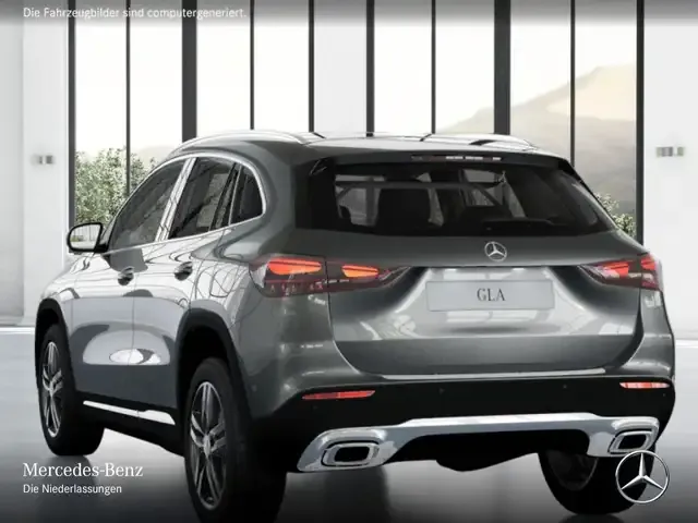 Mercedes-Benz GLA 220