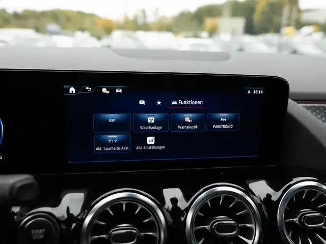 Mercedes-Benz EQA 350