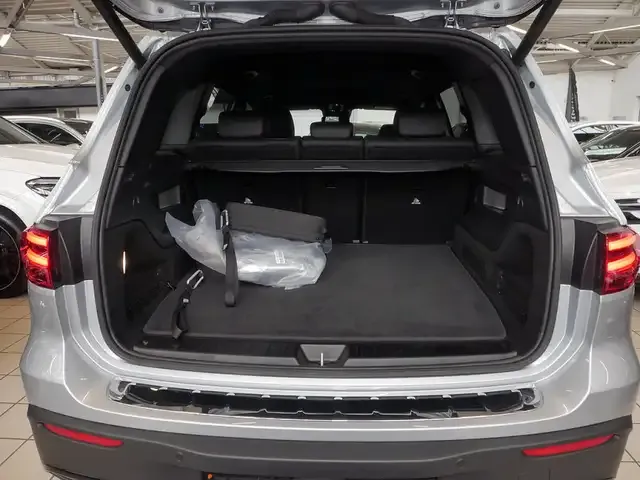 Mercedes-Benz EQB 300