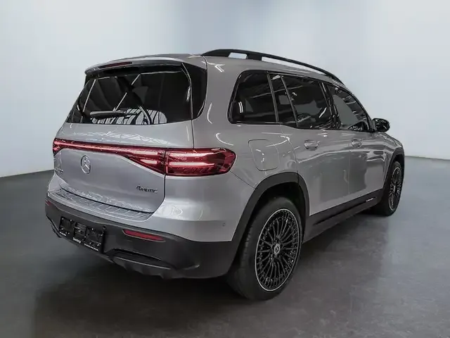 Mercedes-Benz EQB 300