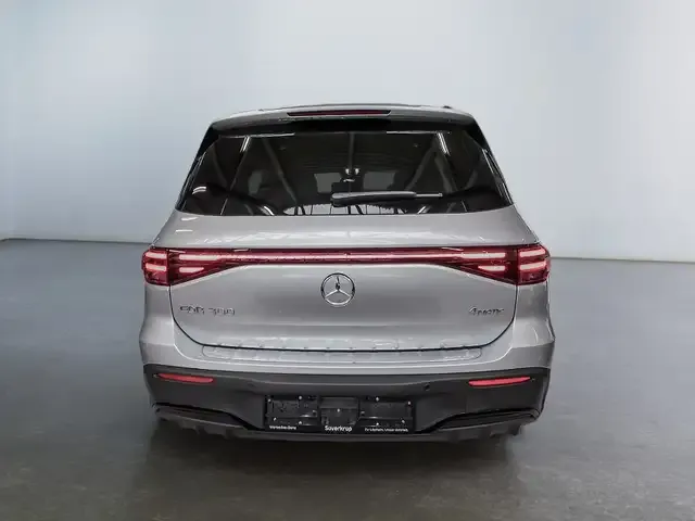 Mercedes-Benz EQB 300