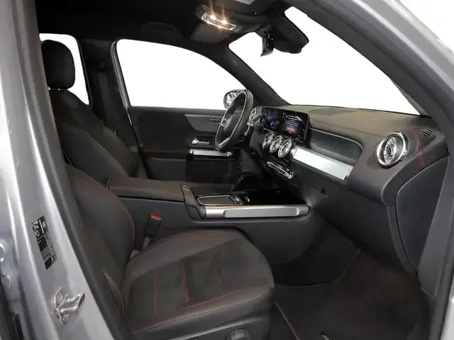 Mercedes-Benz EQB 300