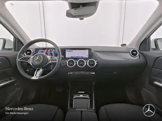 Mercedes-Benz GLA 220
