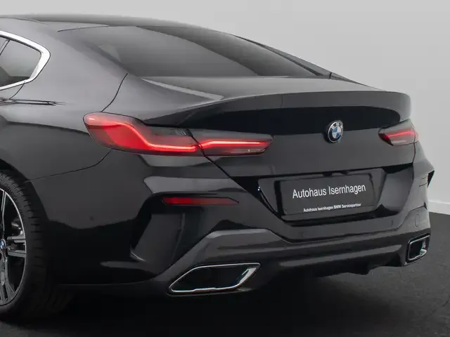 BMW 840