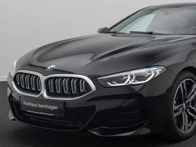 BMW 840