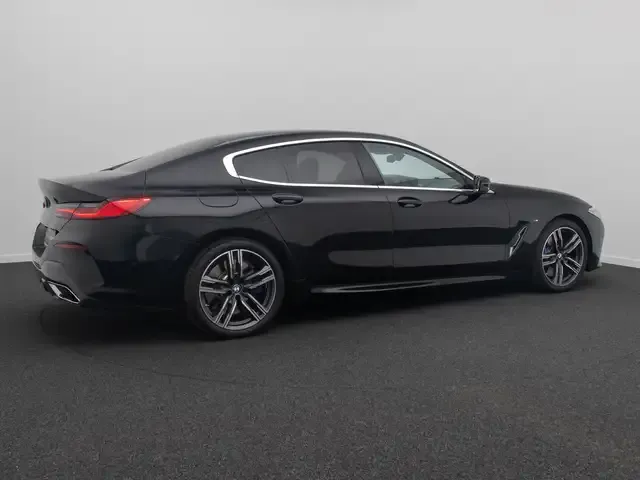 BMW 840