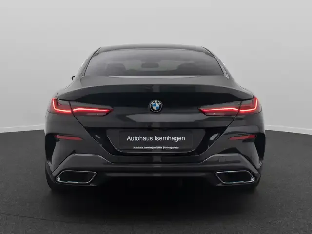BMW 840