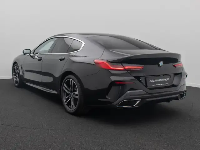 BMW 840