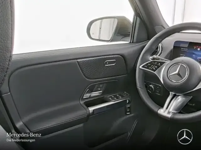 Mercedes-Benz GLB 250
