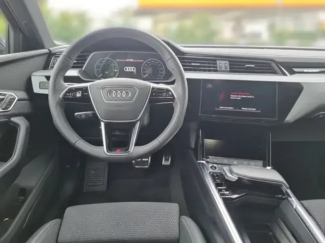 Audi Q8 e-tron