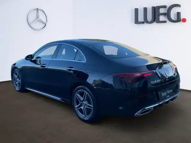 Mercedes-Benz CLA 200