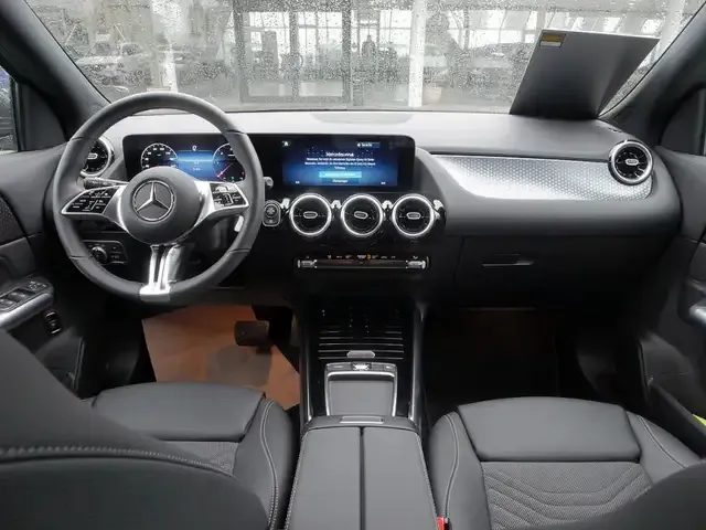 Mercedes-Benz GLA 180
