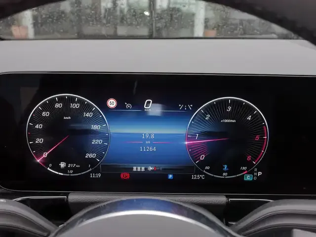 Mercedes-Benz GLA 180