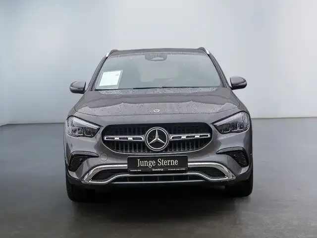 Mercedes-Benz GLA 180