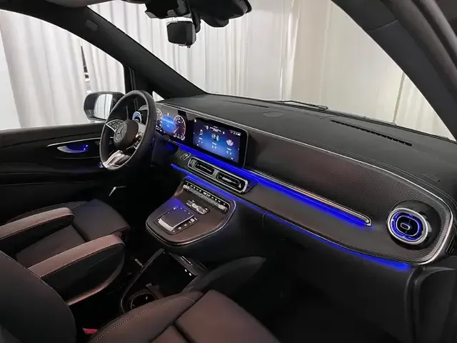 Mercedes-Benz V 220