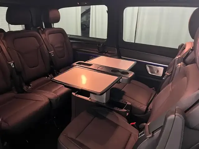 Mercedes-Benz V 220