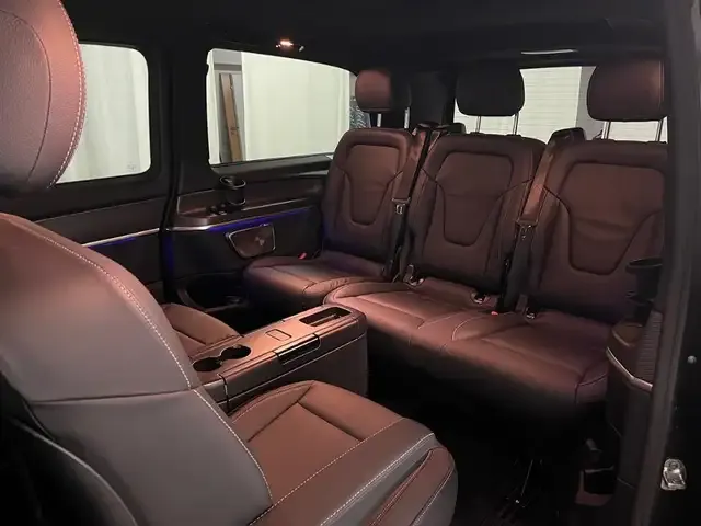 Mercedes-Benz V 220