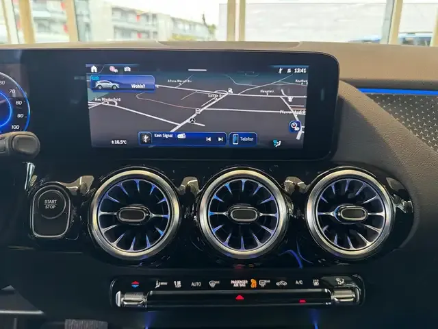 Mercedes-Benz EQA 300