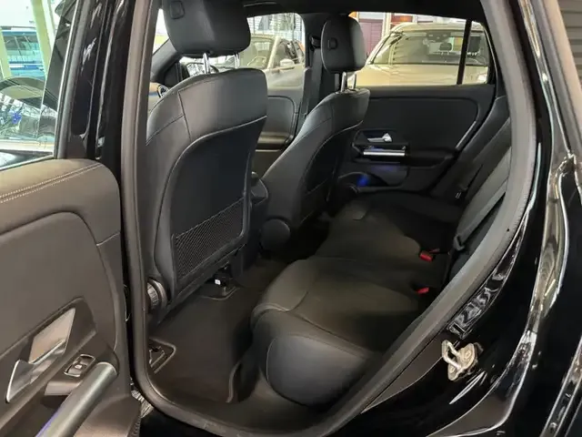 Mercedes-Benz EQA 300