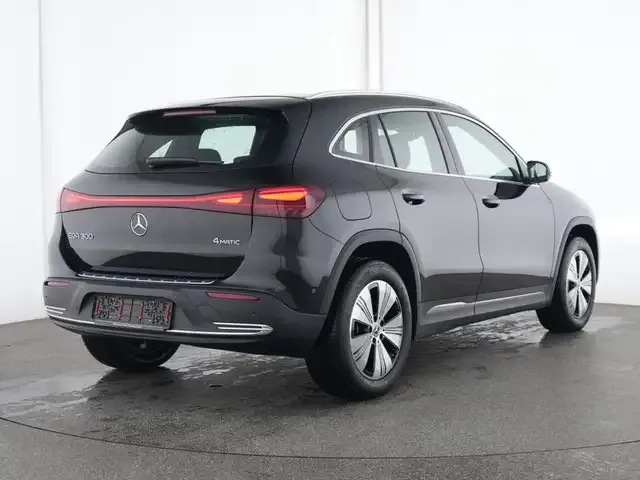 Mercedes-Benz EQA 300