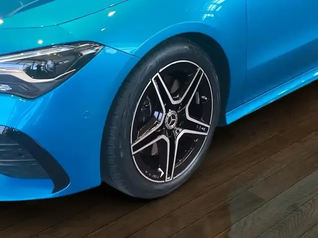 Mercedes-Benz CLA 200