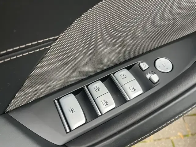 BMW M850