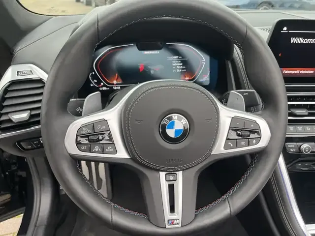 BMW M850