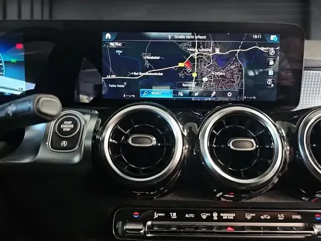 Mercedes-Benz GLB 200