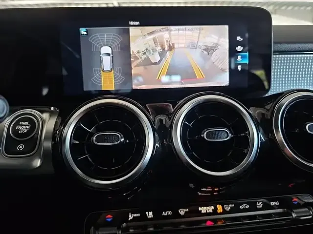 Mercedes-Benz GLB 200