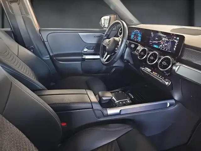 Mercedes-Benz GLB 200