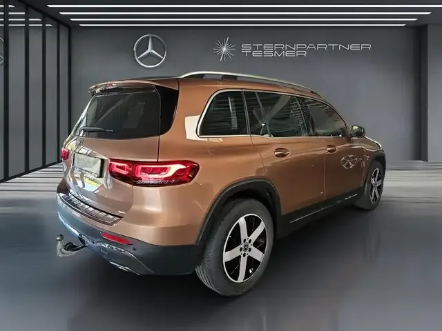 Mercedes-Benz GLB 200