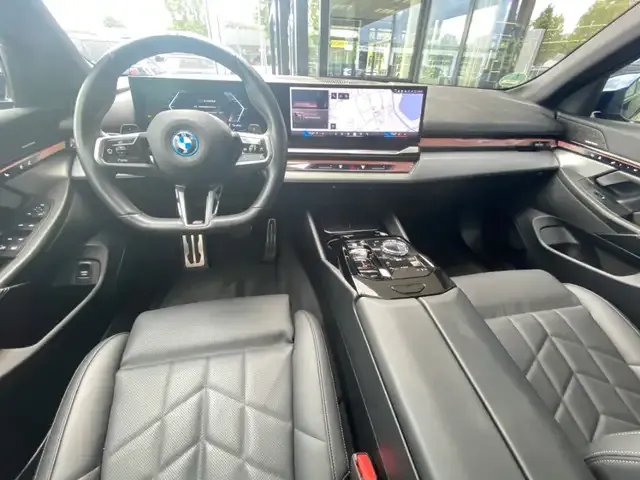 BMW 550