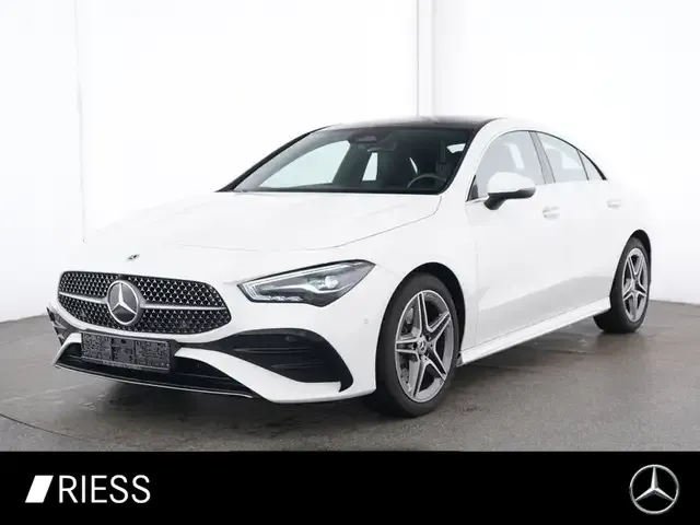 Mercedes-Benz CLA 200