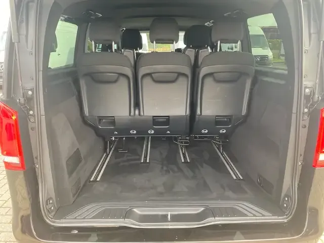 Mercedes-Benz V 250