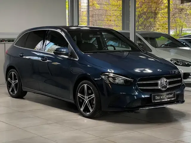 Mercedes-Benz B 200