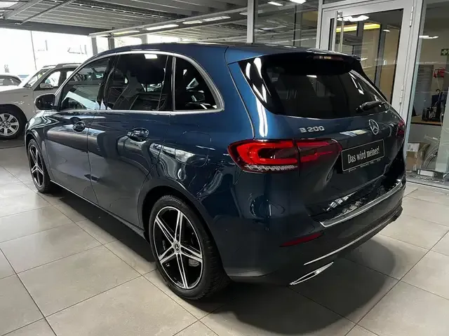 Mercedes-Benz B 200