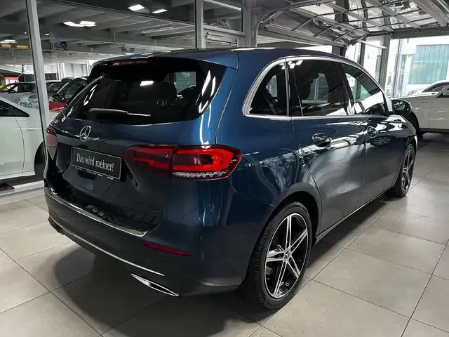 Mercedes-Benz B 200